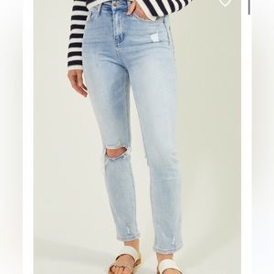 size 26, one leg rip, high waisted, slim straight leg jeans from altard state!